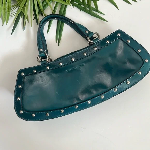 Gianni Bini women’s green mini handbag - Picture 5 of 13